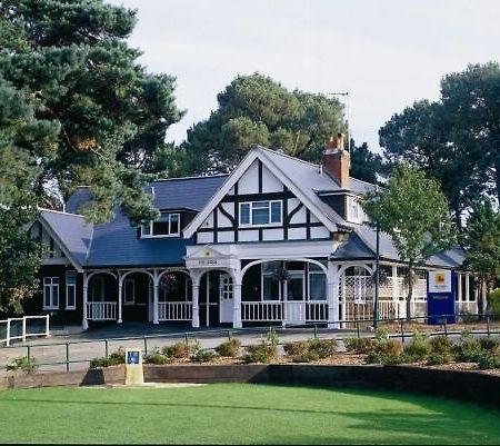 The Lodge At Meyrick Park Bornemouth Extérieur photo